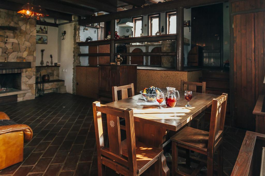מויצ'ו דה סוס Drumul Carului Villa חדר תמונה